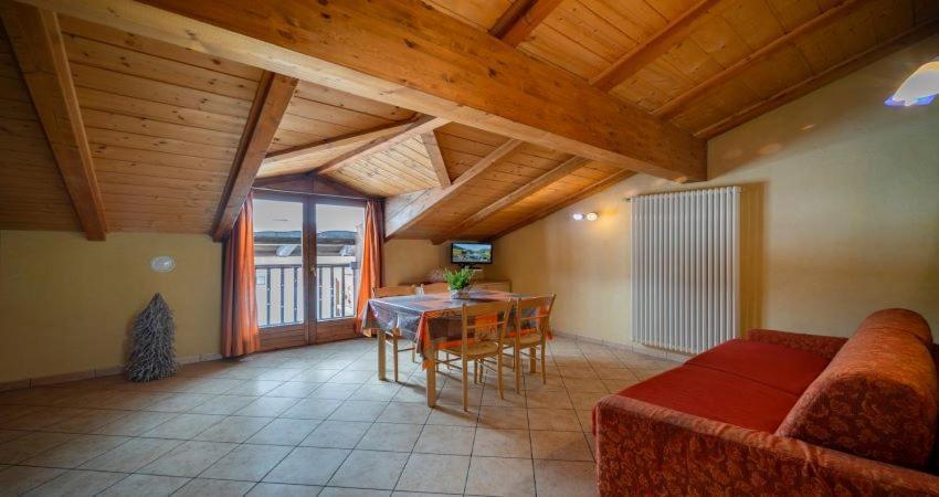 Ski Holidays Apartments Livigno Buitenkant foto