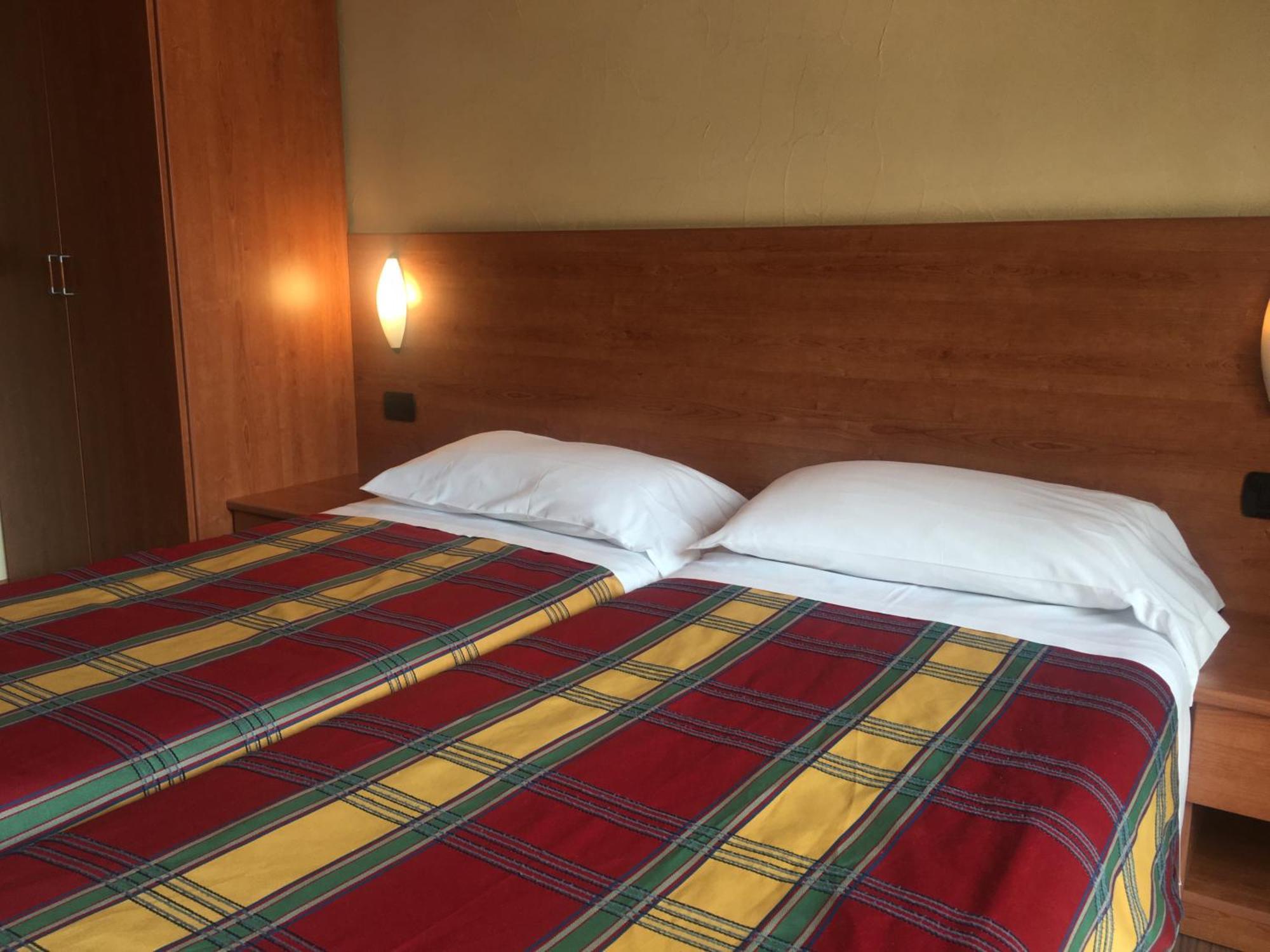 Ski Holidays Apartments Livigno Buitenkant foto